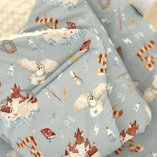 Gigoteuse d'emmaillotage école de magie bleu